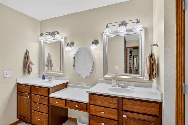 $775,000 | N9181 Cardinal Crest Lane, New Glarus, WI 53574