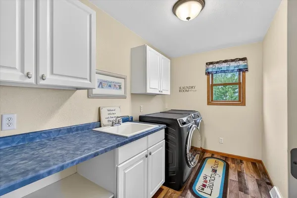 $775,000 | N9181 Cardinal Crest Lane, New Glarus, WI 53574