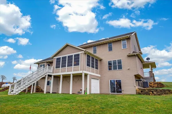 $775,000 | N9181 Cardinal Crest Lane, New Glarus, WI 53574