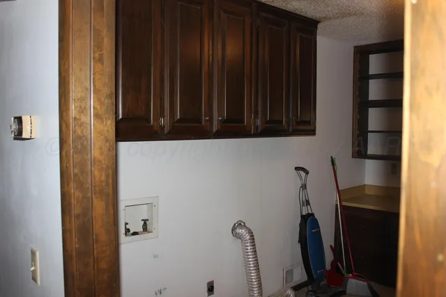 a view of a storage & utility room