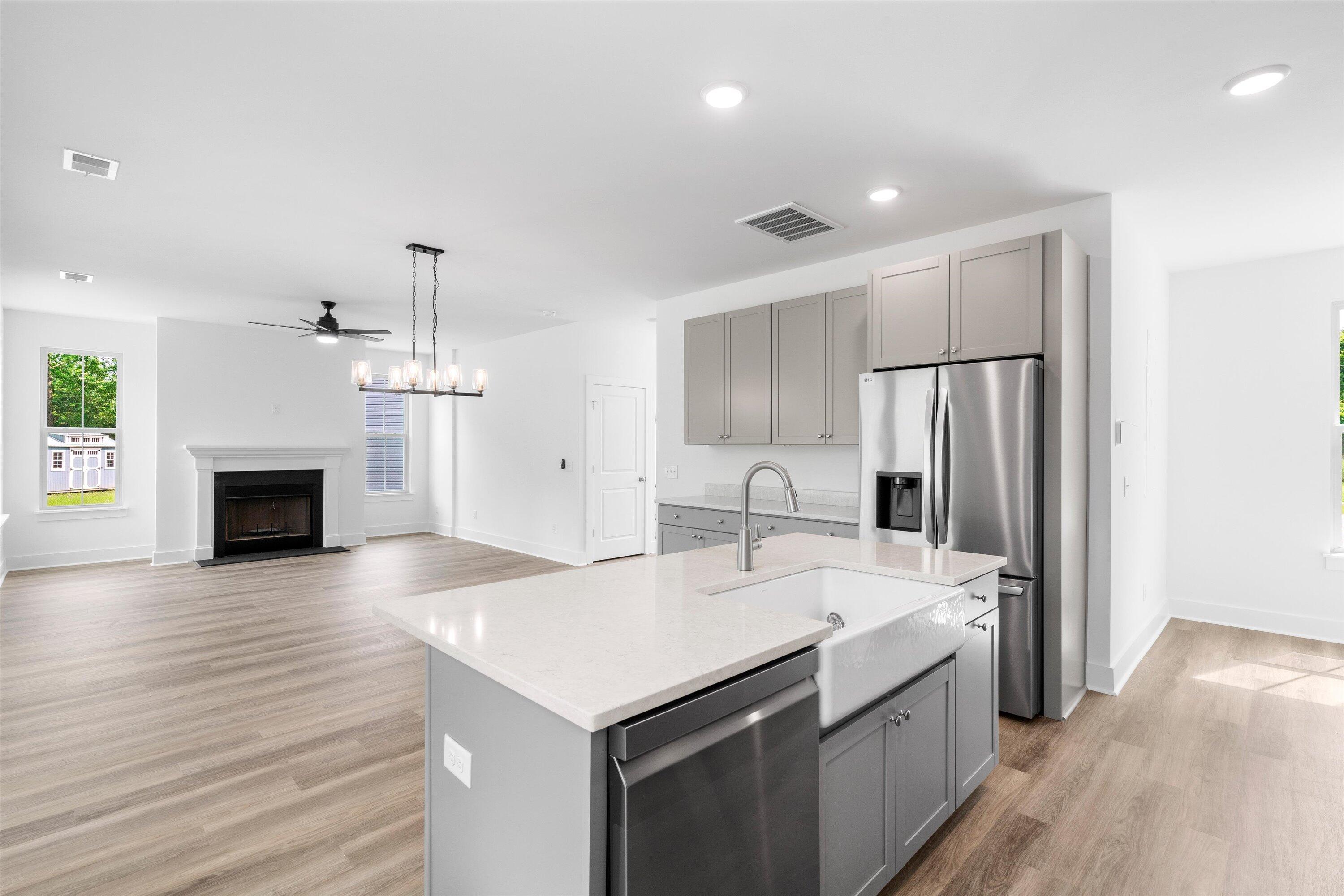 1076 Williams Road Charleston, SC 29412 - Photo 18 of 42 22-SNY09600_1