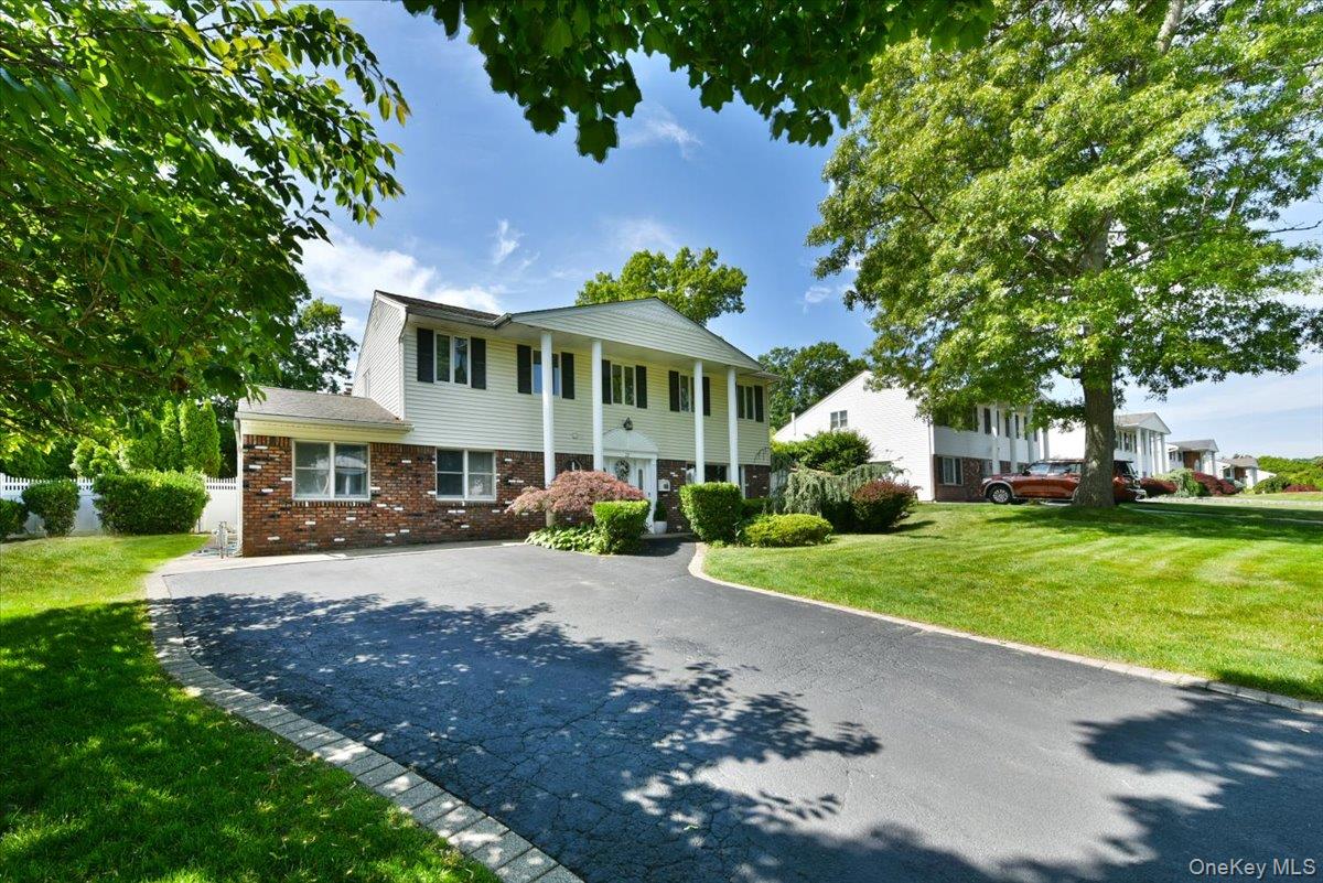 22 Chatham Road Commack, NY 11725 - Photo 2 of 37