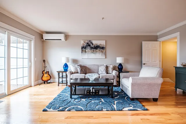 $699,999 | 11 Osprey Terrace, Unit 11, Portland, ME 04103