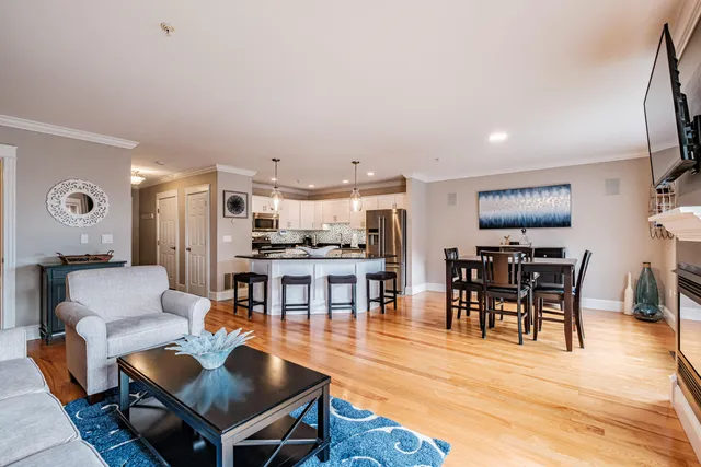 $699,999 | 11 Osprey Terrace, Unit 11, Portland, ME 04103