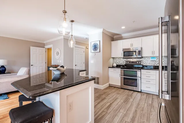 $699,000 | 11 Osprey Terrace, Unit 11, Portland, ME 04103