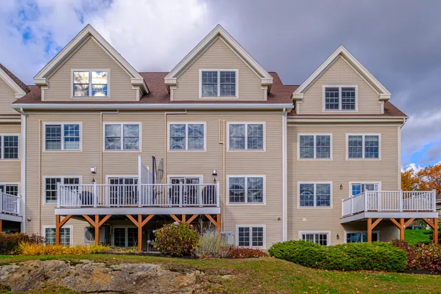 $699,999 | 11 Osprey Terrace, Unit 11, Portland, ME 04103