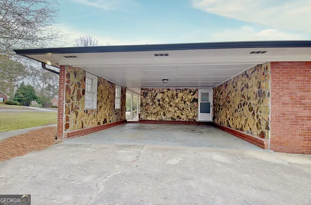 $2,000 | 500 Circle Drive, Fayetteville, GA 30214