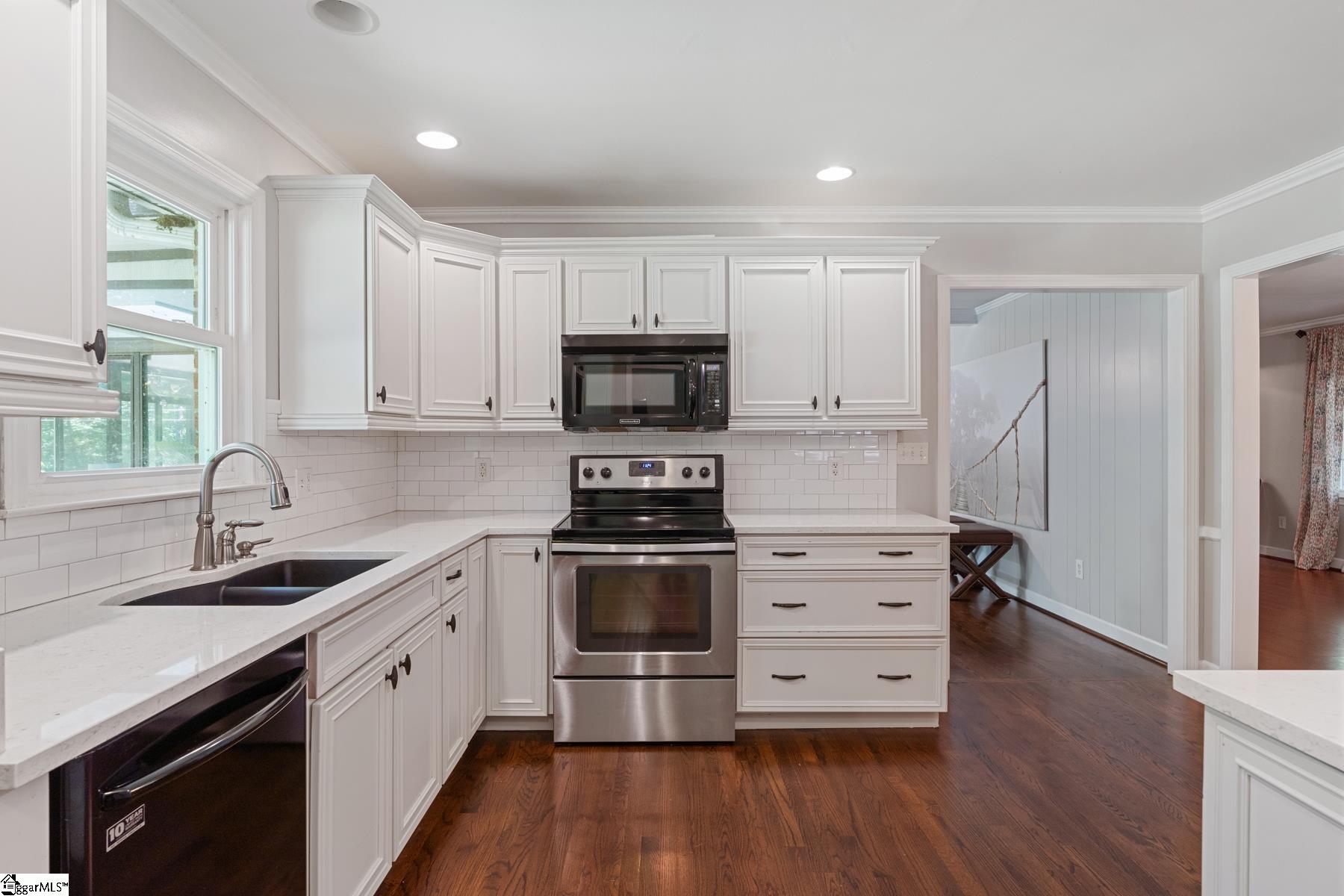 730 Boling Road Taylors, SC 29687 - Photo 12 of 36 Gallery Image 12