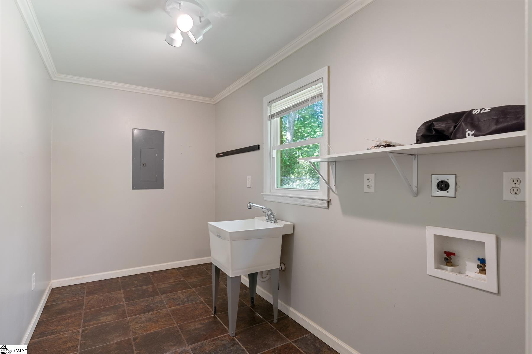 730 Boling Road Taylors, SC 29687 - Photo 14 of 36 Gallery Image 14