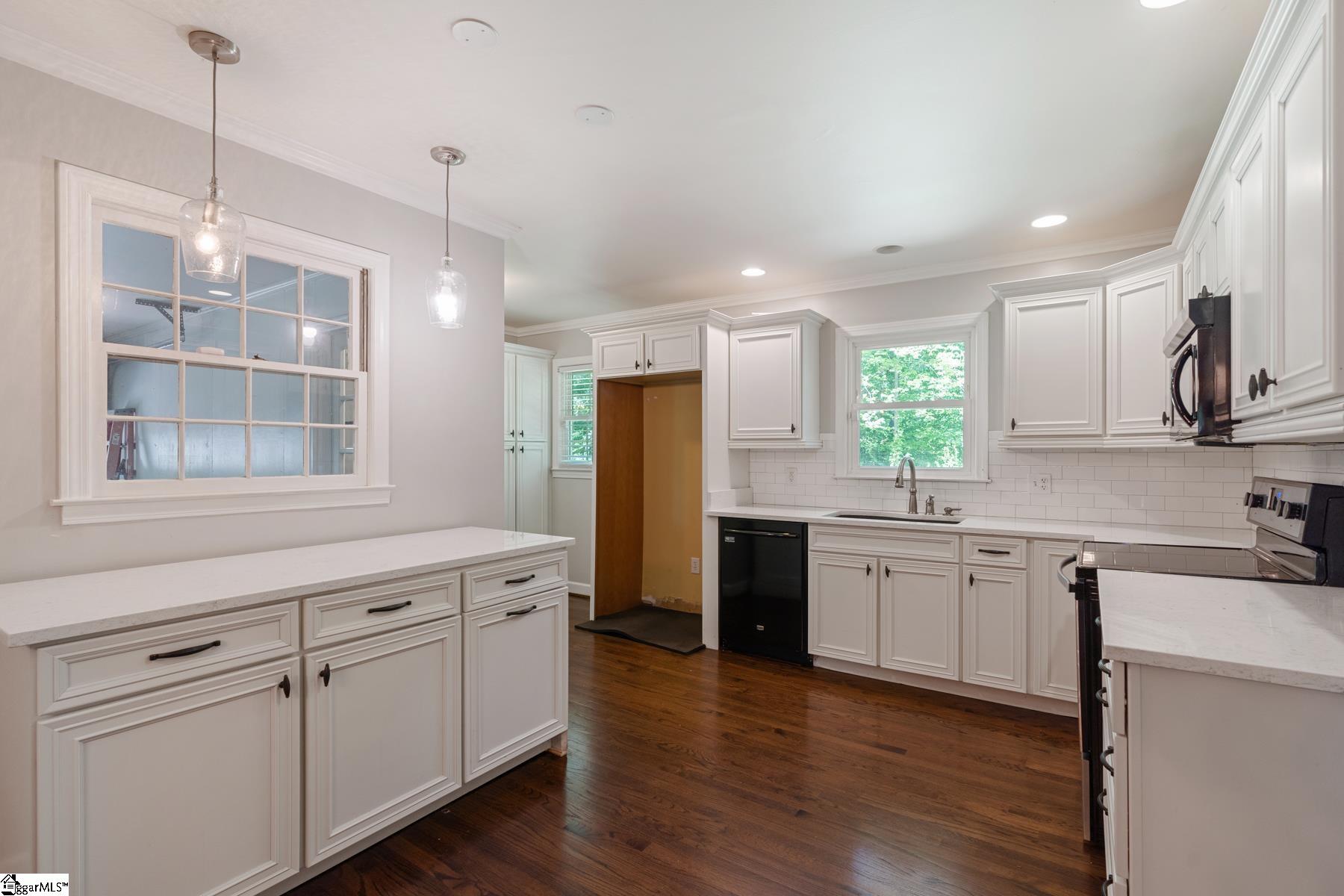 730 Boling Road Taylors, SC 29687 - Photo 10 of 36 Gallery Image 10