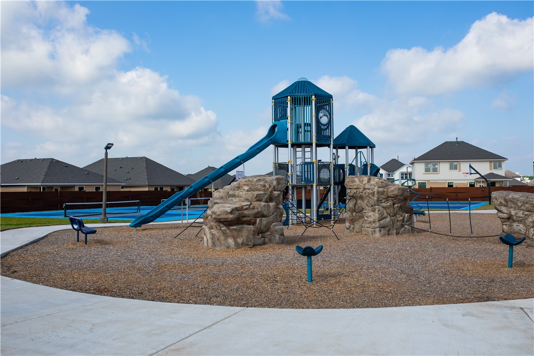 6434 Raleigh Drive College Station, TX 77845 - Photo 30 of 32 a view of a house with swimming pool and sitting area