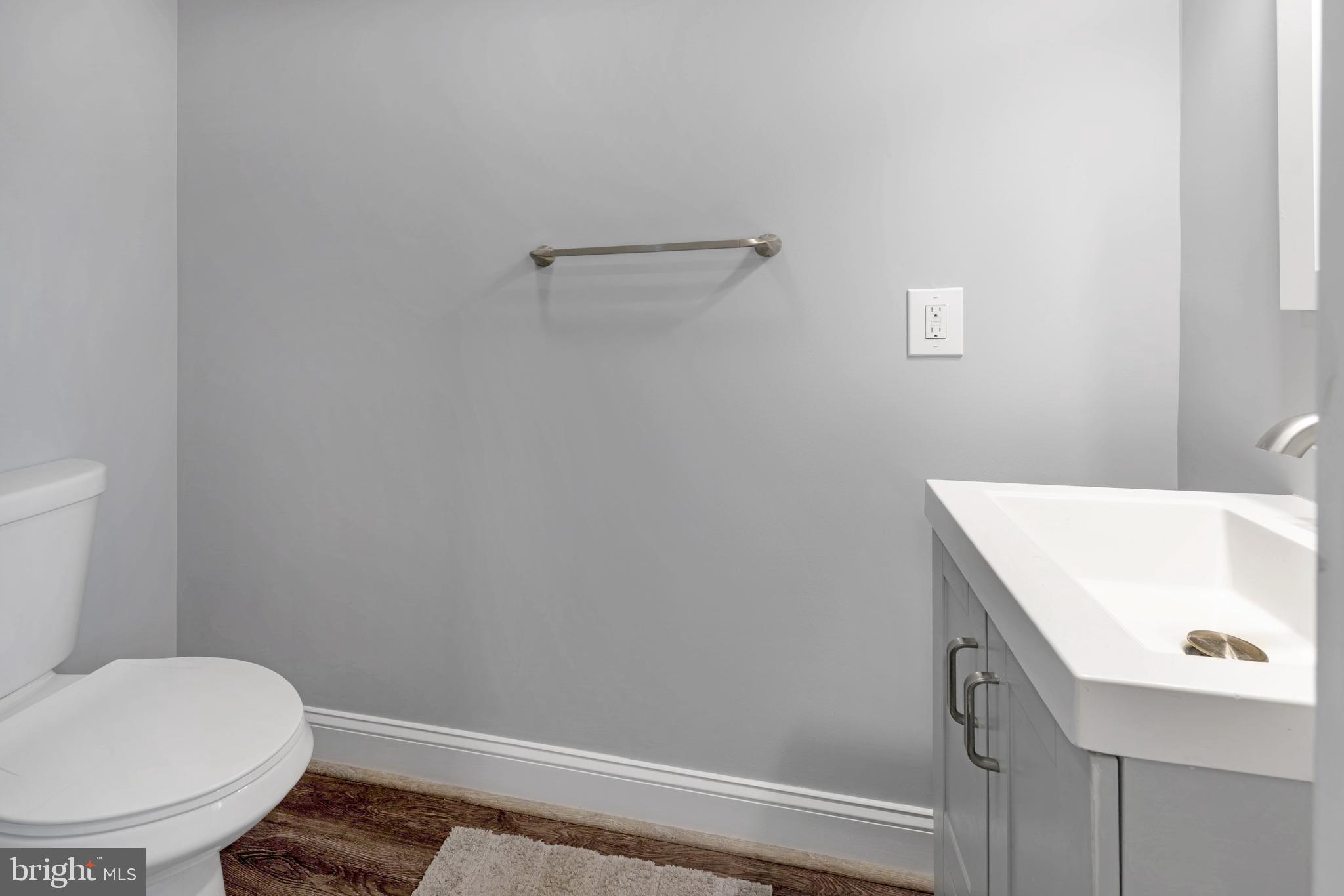 701 Roundview Road Baltimore, MD 21225 - Photo 14 of 33 Half Bath