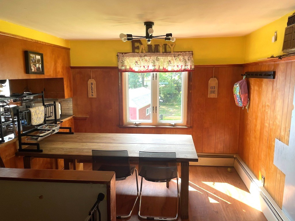 423 Fairview Avenue Coventry, RI 02816 - Photo 3 of 23