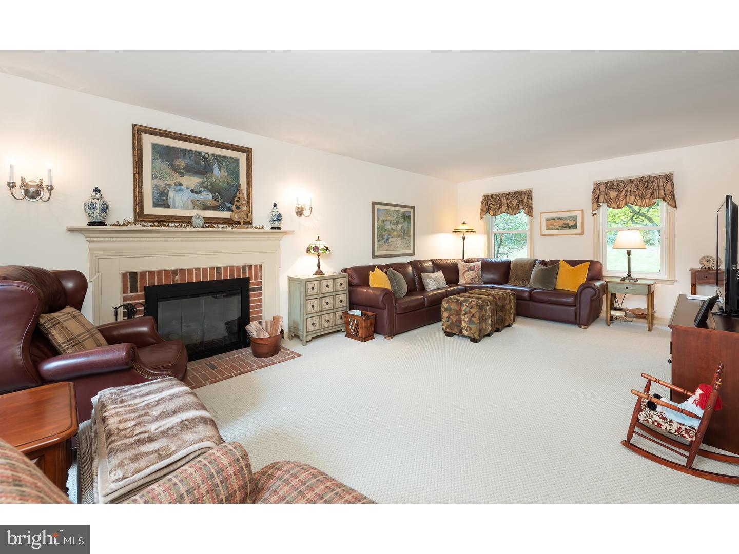 354 Styer Road Glenmoore, PA 19343 - Photo 13 of 26 Living Room