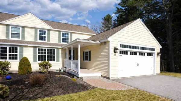 $645,000 | 22 Woods Edge Drive, Unit 14, Gorham, ME 04038