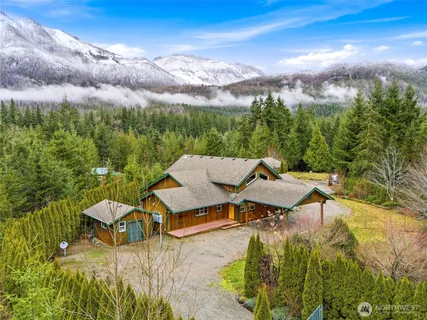 $1,170,000 | 69506 Northeast Money Creek Road, Skykomish, WA 98288
