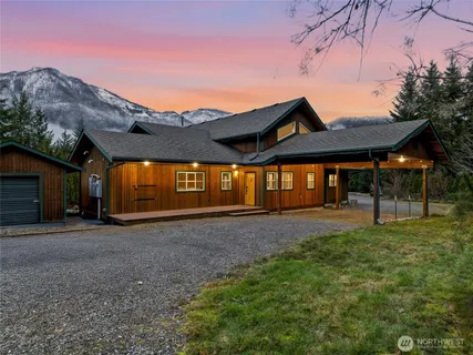 $1,170,000 | 69506 Northeast Money Creek Road, Skykomish, WA 98288