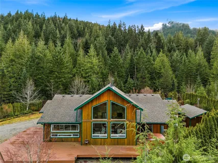 $1,170,000 | 69506 Northeast Money Creek Road, Skykomish, WA 98288
