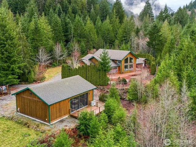 $1,190,000 | 69506 Northeast Money Creek Road, Skykomish, WA 98288
