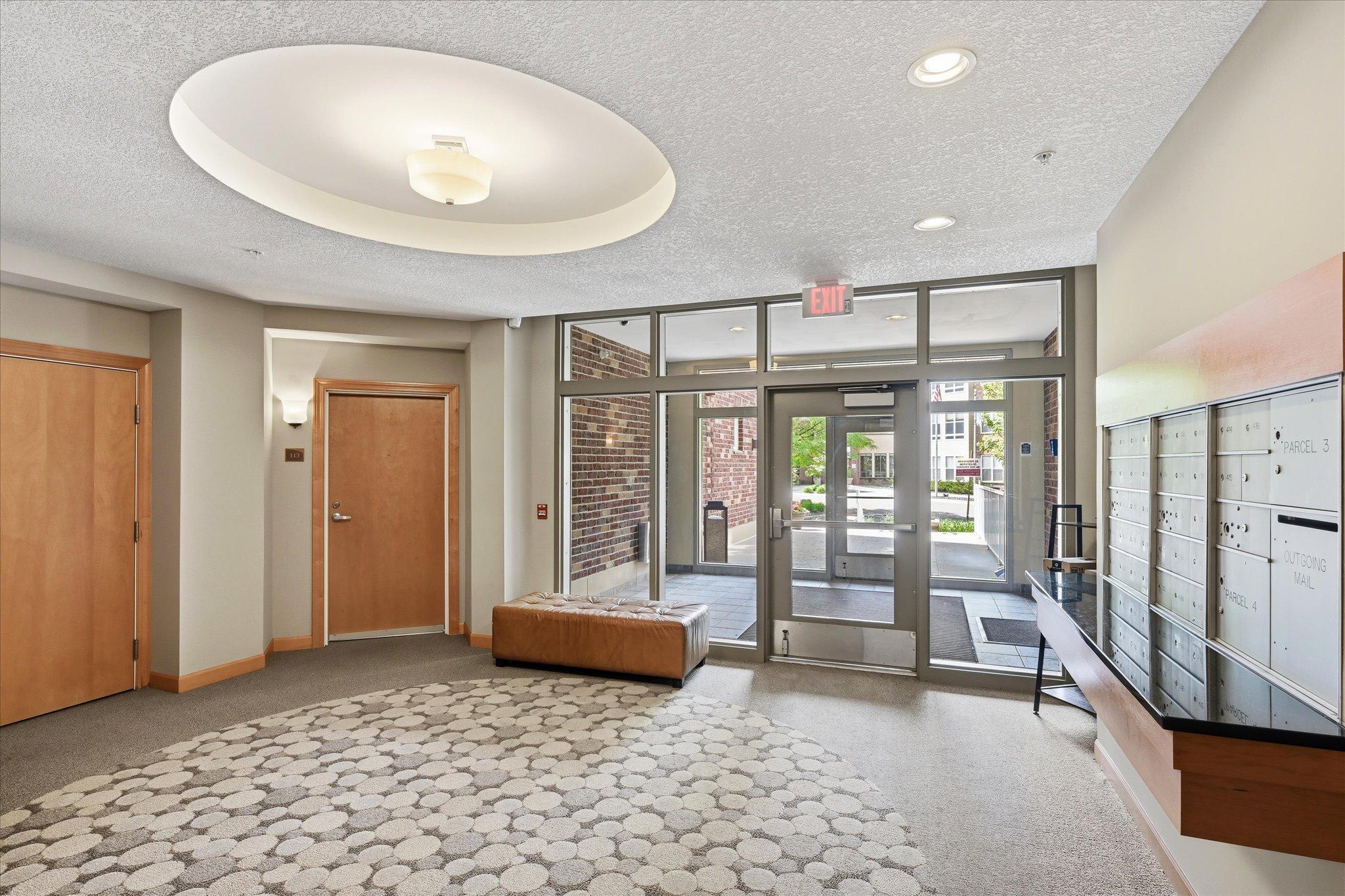 2550 38th Avenue Northeast, Unit 213 St. Anthony, MN 55421 - Photo 2 of 37
