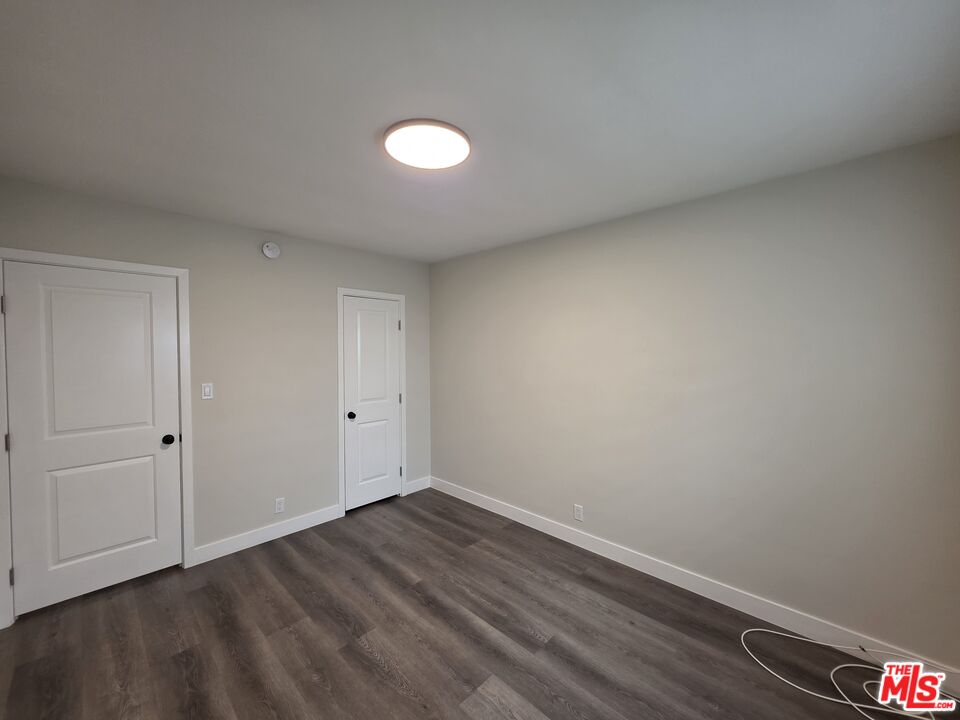1411 Innes Place, Unit 1 Venice, CA 90291 - Photo 19 of 53 a view of a room