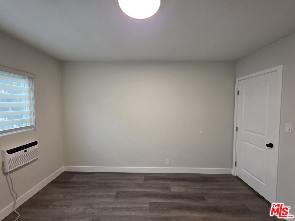 1411 Innes Place, Unit 1 Venice, CA 90291 - Photo 22 of 53 a view of an empty room and wooden floor and a window