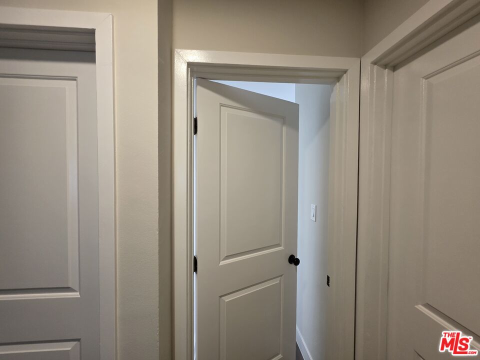 1411 Innes Place, Unit 1 Venice, CA 90291 - Photo 25 of 53 a view of a bathroom from a hallway