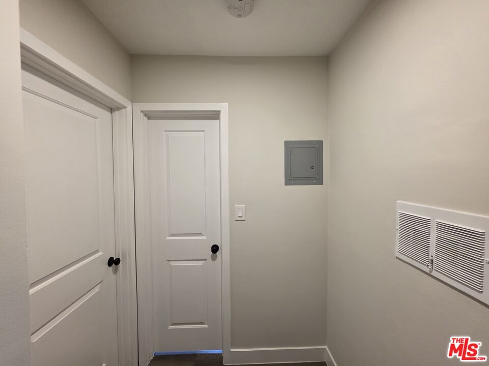 1411 Innes Place, Unit 1 Venice, CA 90291 - Photo 52 of 53 a view of room