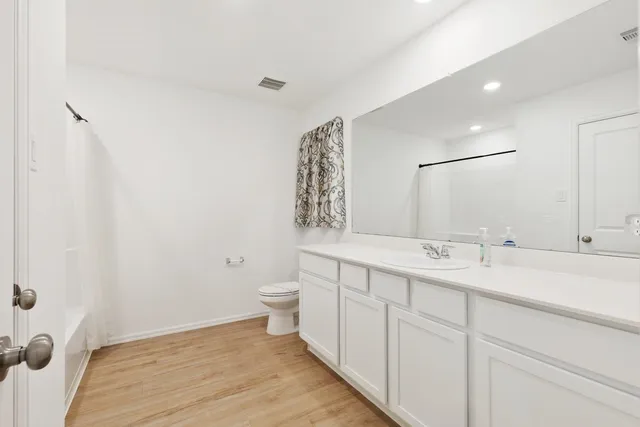 $2,200 | 1950 Foxtail Crk Court, Crosby, TX 77532