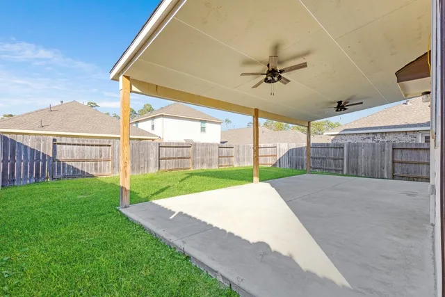 $2,200 | 1950 Foxtail Crk Court, Crosby, TX 77532
