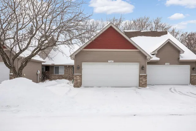 $255,000 | 7147 Ivy Ridge Court, Lino Lakes, MN 55014