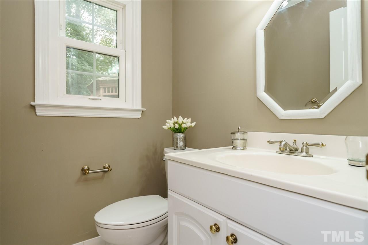 924 Hardimont Road Raleigh, NC 27609 - Photo 10 of 20