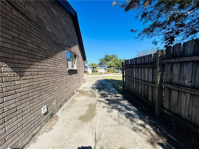 $199,000 | 52 Carolyn Court, Arabi, LA 70032