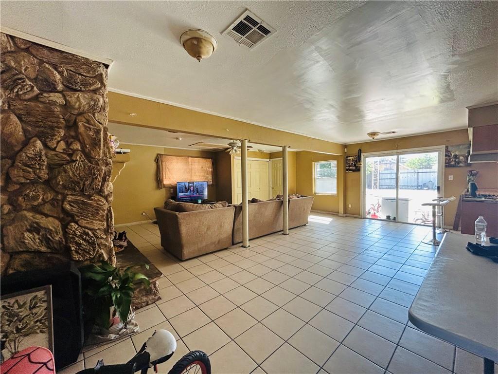 52 Carolyn Court Arabi, LA 70032 - Photo 3 of 35