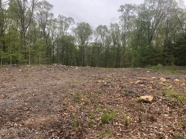 $89,900 | 67 Briar Hill Road, Norwich, CT 06360