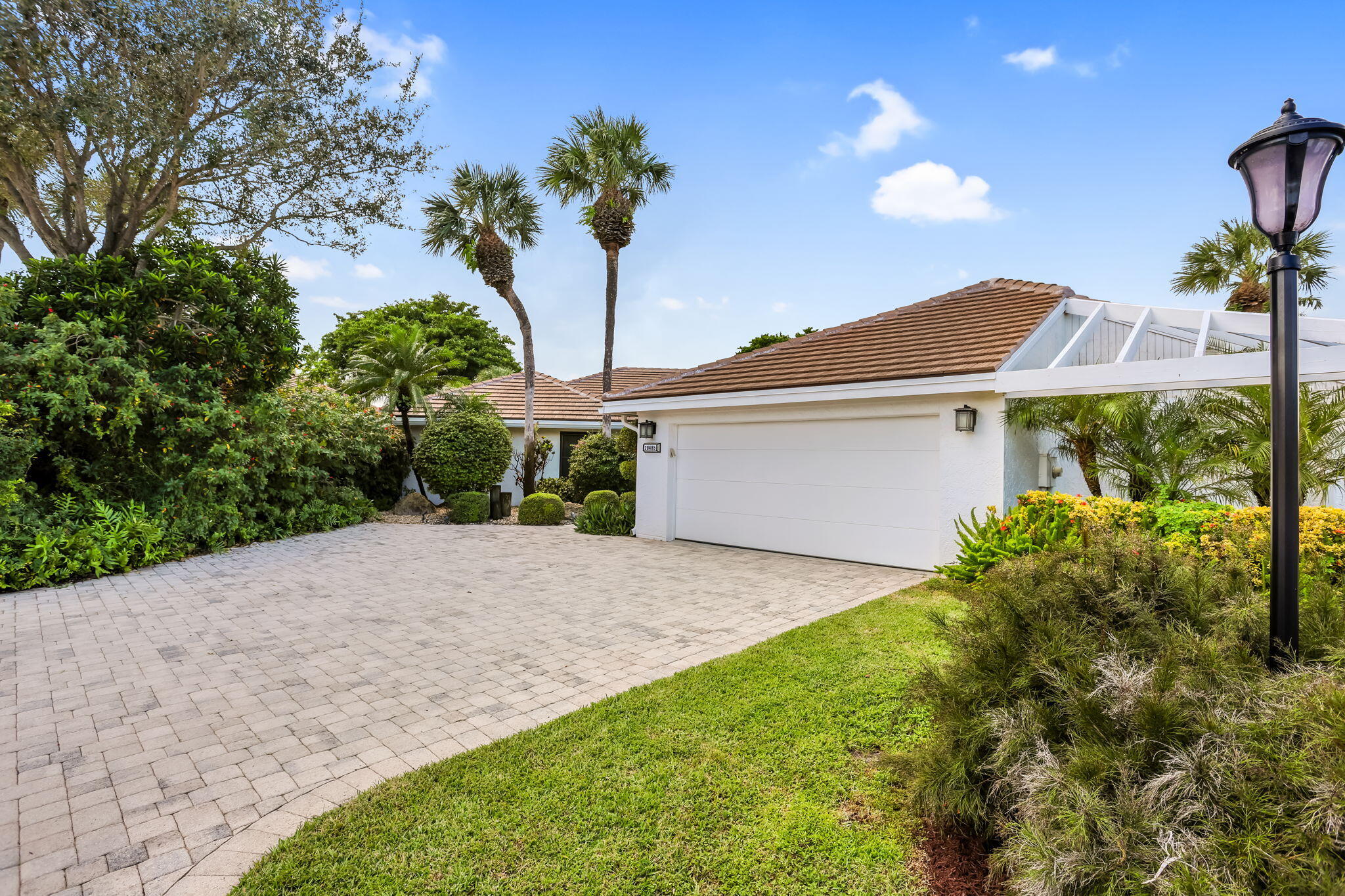 20485 Linksview Way Boca Raton, FL 33434 - Photo 2 of 40 19-web-or-mls-0E2A4873