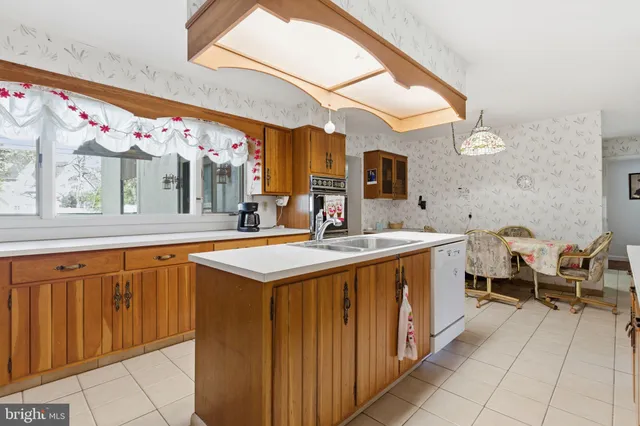 $1,499,000 | 800 Plymouth Road, Ambler, PA 19002