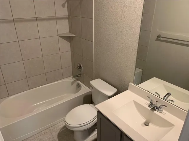 $1,750 | 214 Bent Creek Drive, Hutto, TX 78634