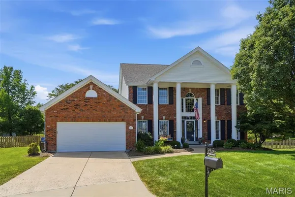 $600,000 | 645 Arbor Haven Drive, Ballwin, MO 63021