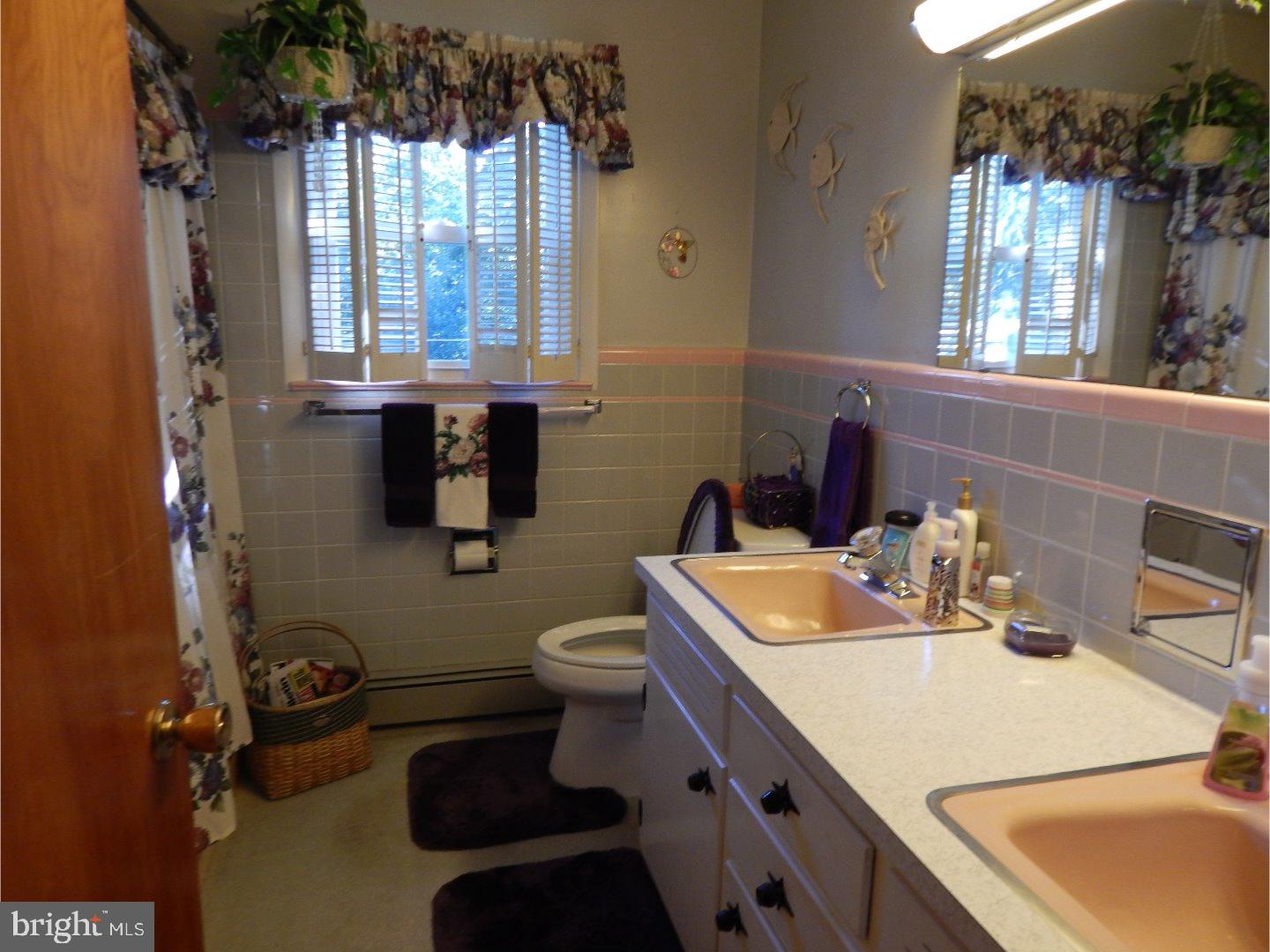1202 Laurelwood Road Pottstown, PA 19465 - Photo 13 of 21 Gallery Image 13
