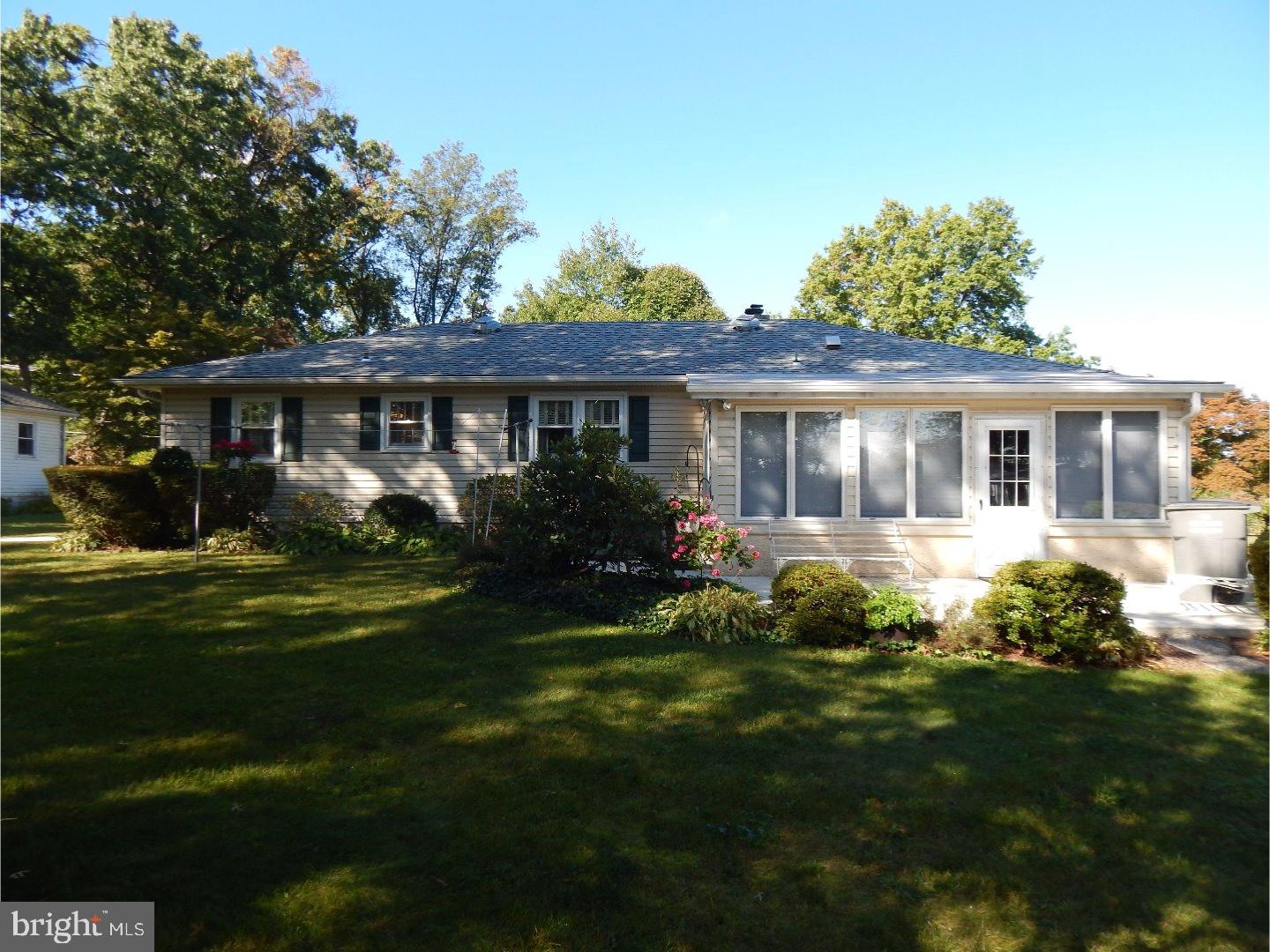 1202 Laurelwood Road Pottstown, PA 19465 - Photo 4 of 21 Gallery Image 4