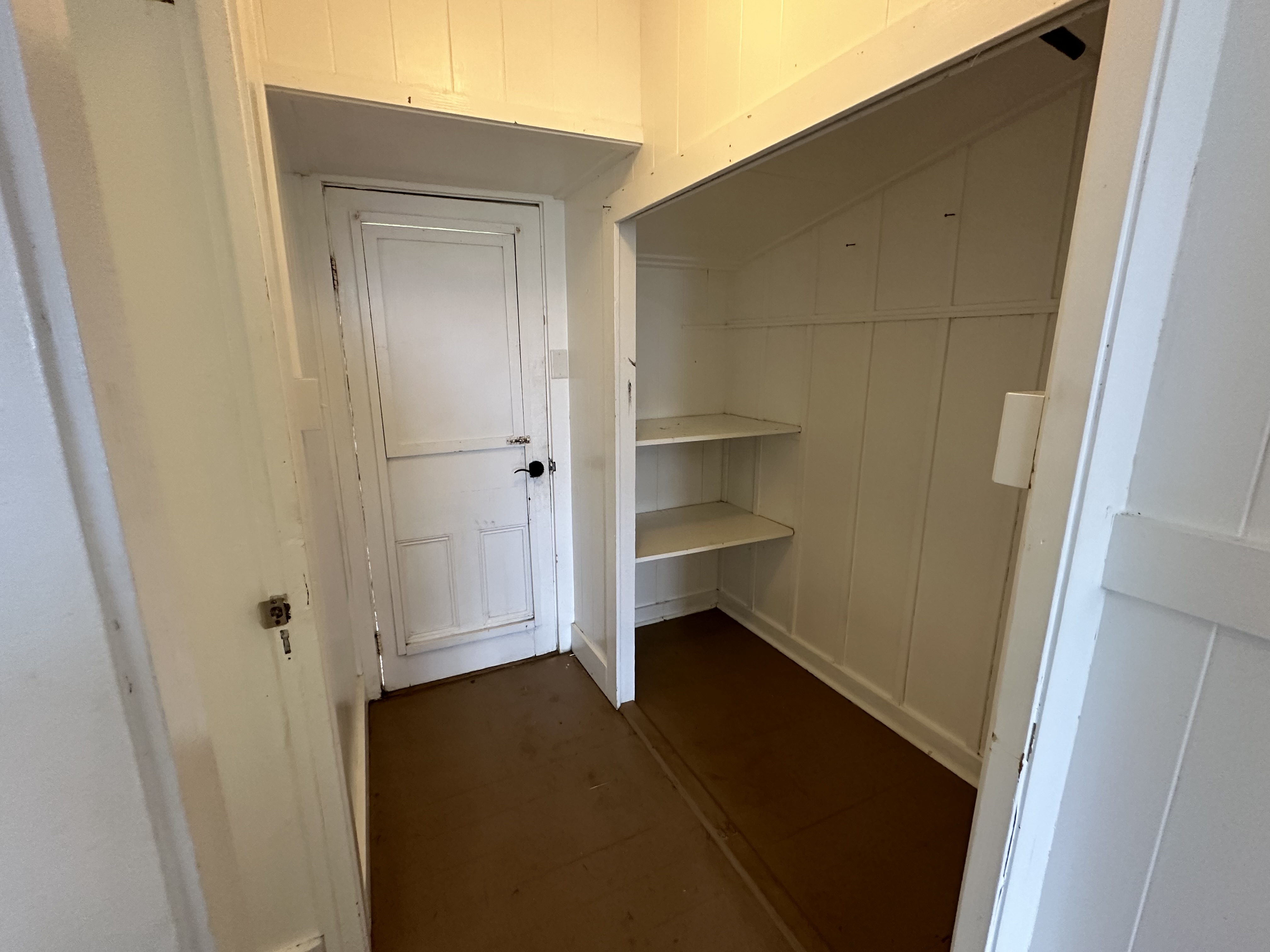 55-680 Hawi Road Hawi, HI 96719 - Photo 29 of 30 a view of closet area