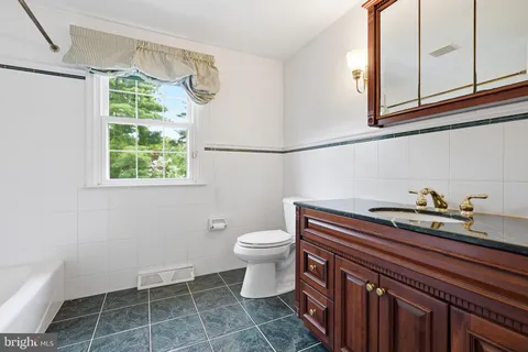 $625,000 | 126 Dickinson Lane, Wilmington, DE 19807