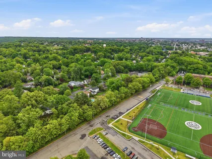 $625,000 | 126 Dickinson Lane, Wilmington, DE 19807