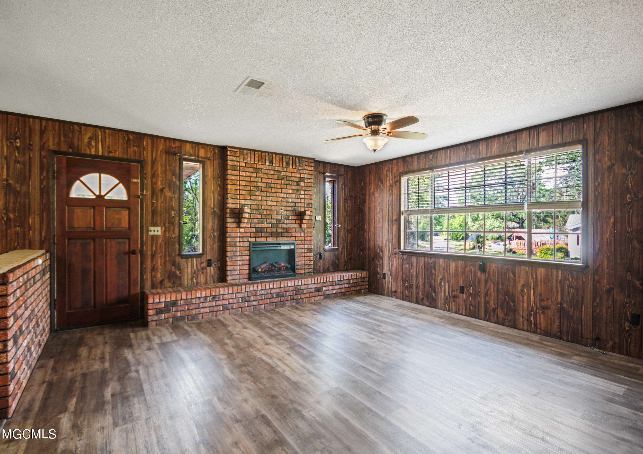 1254 Hopper Road Lucedale, MS 39452 - Photo 6 of 42 Living Rm