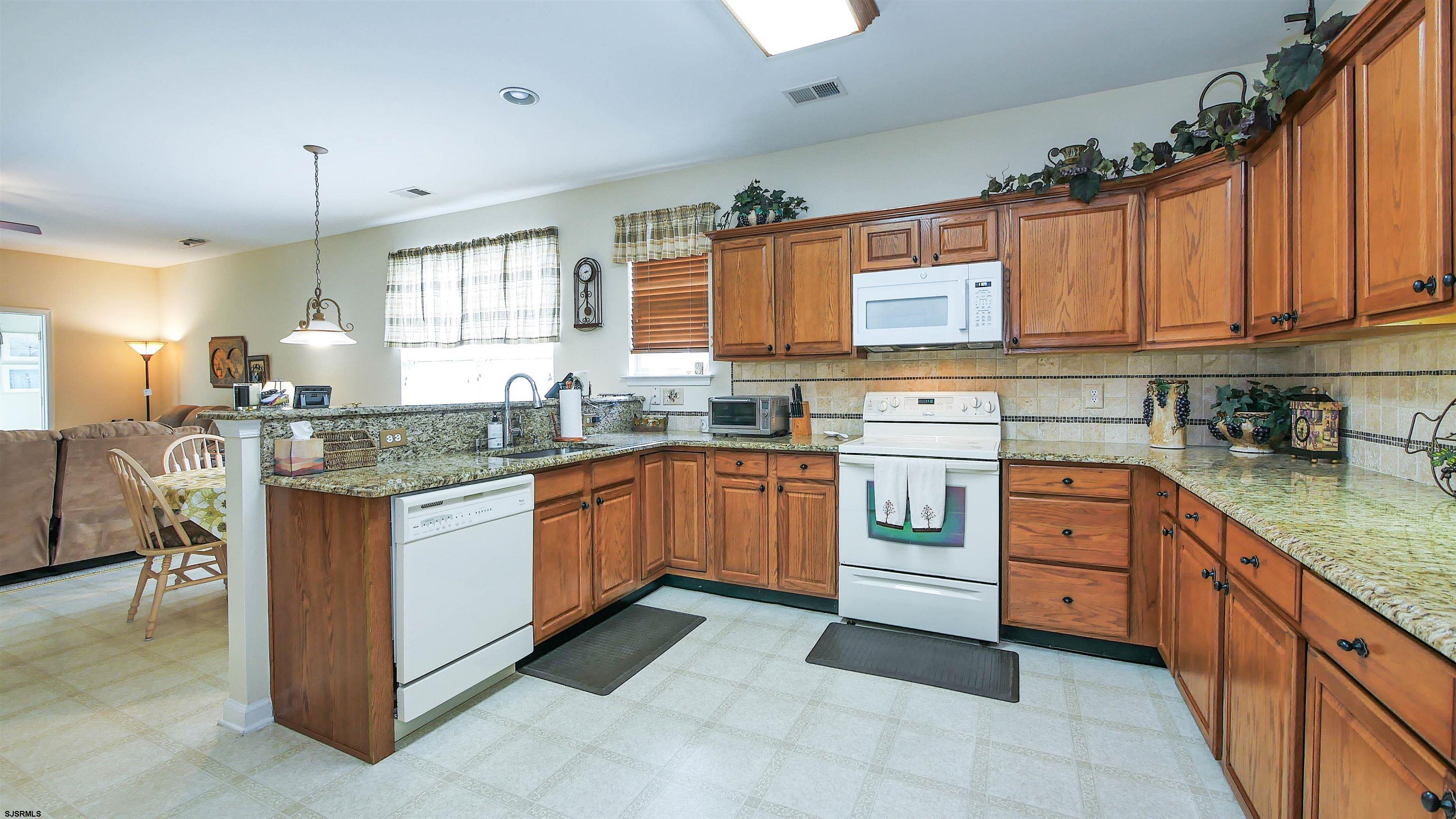 12 Northampton Road Galloway Township, NJ 08205 - Photo 13 of 35 Gallery Image 13