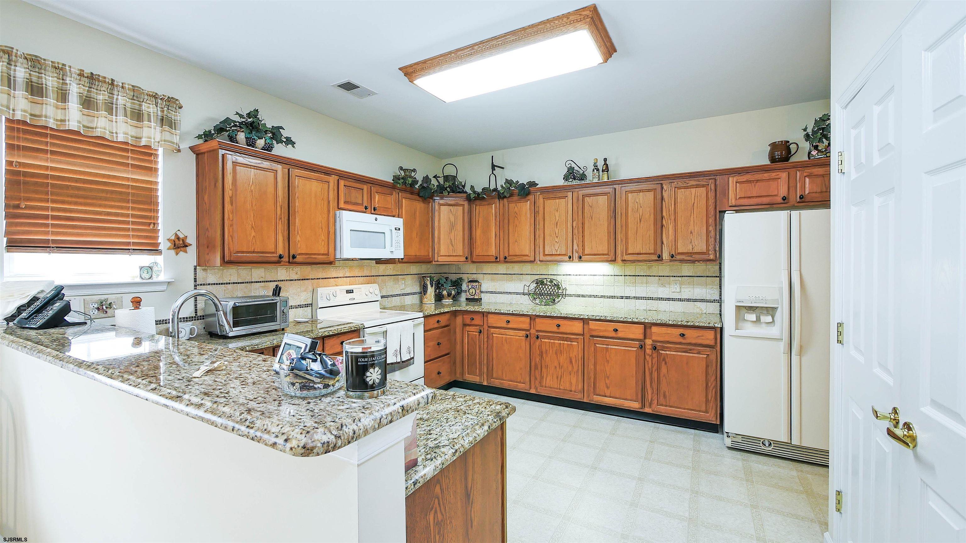 12 Northampton Road Galloway Township, NJ 08205 - Photo 14 of 35 Gallery Image 14
