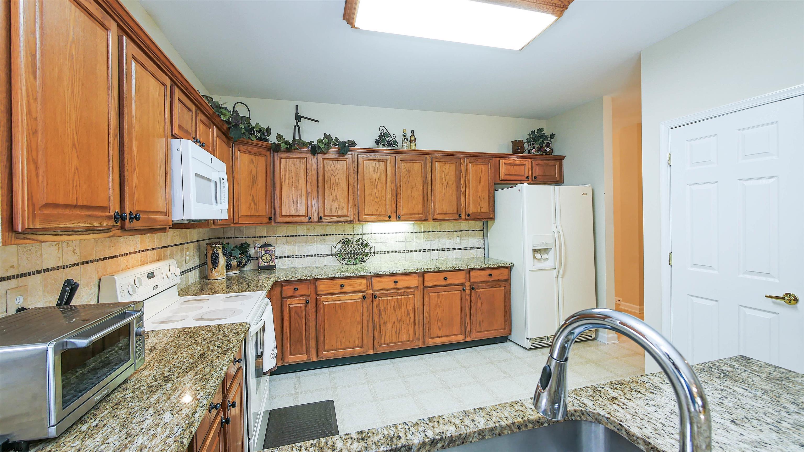 12 Northampton Road Galloway Township, NJ 08205 - Photo 15 of 35 Gallery Image 15