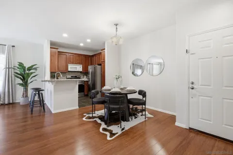 $624,999 | 550 Camino De La Reina, Unit 107, San Diego, CA 92108