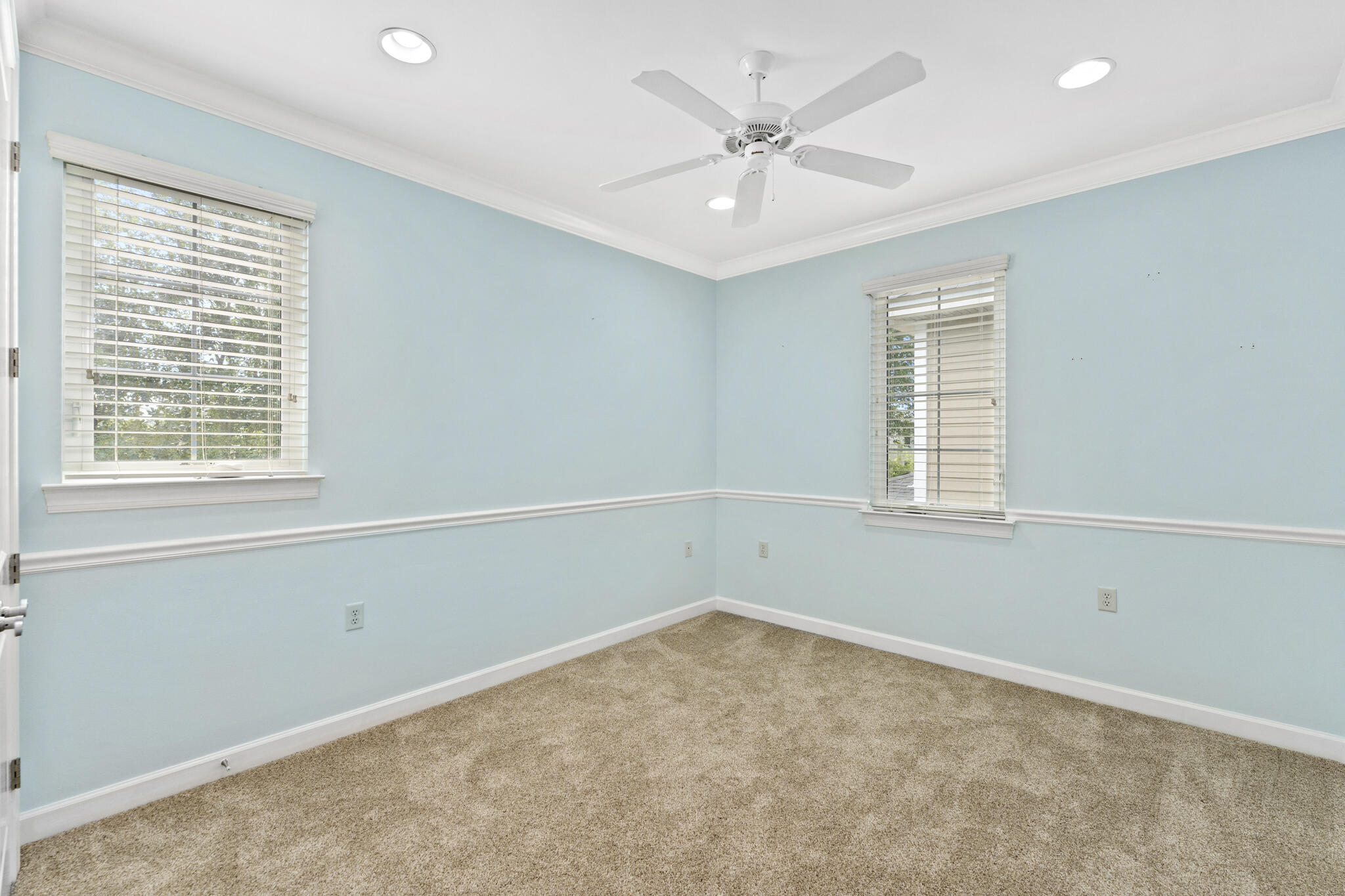 17 South Zander Way Santa Rosa Beach, FL 32459 - Photo 29 of 44 an empty room with a window